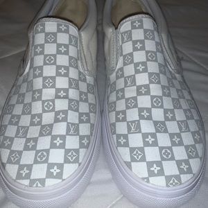 lv vans size 9